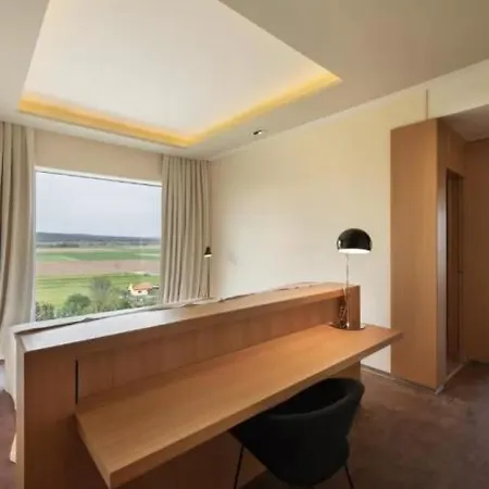 Valbusenda Bodega & Hotel 5*