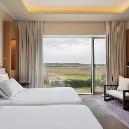 Valbusenda Bodega & Hotel 5*