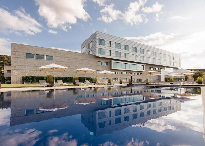 Valbusenda Bodega & 토로