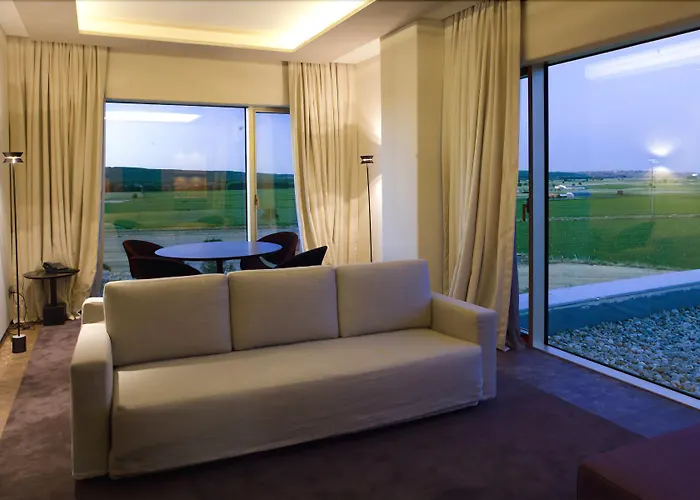 Valbusenda Bodega & 5*