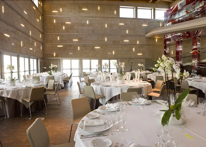 Valbusenda Bodega & Hotell 5*