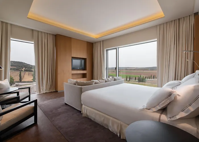 Hotell Valbusenda Bodega &