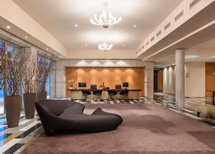 Hotell Valbusenda Bodega &