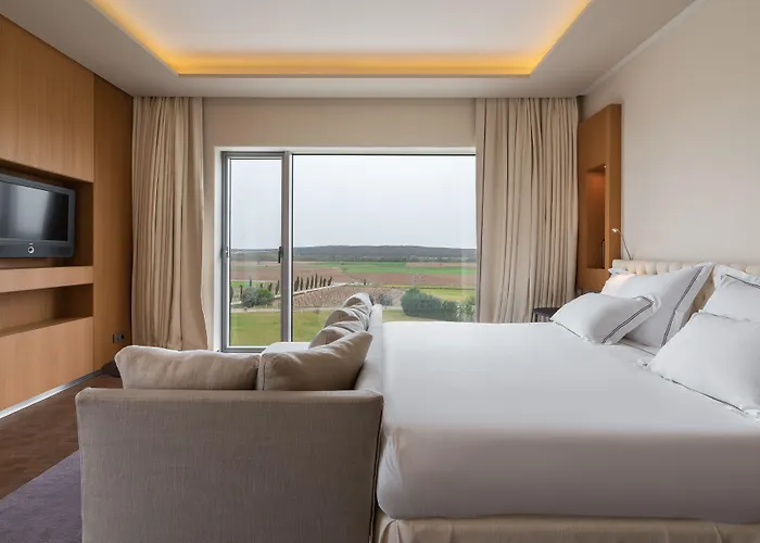 Valbusenda Bodega & Hotell